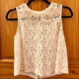 Lace top with decorative collar